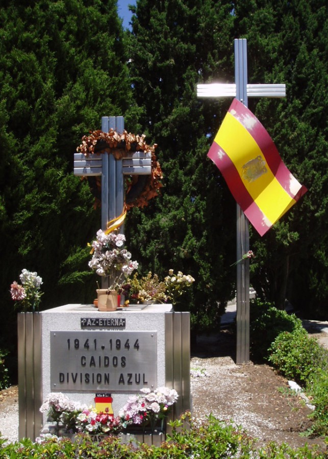 Cementerio_de_la_Almudena_04jul07_09